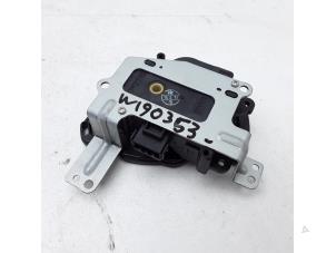 Usados Motor de válvula de calefactor Honda CR-Z (ZF1) 1.5 Hybrid 16V Precio € 24,95 Norma de margen ofrecido por Japoto Parts B.V.