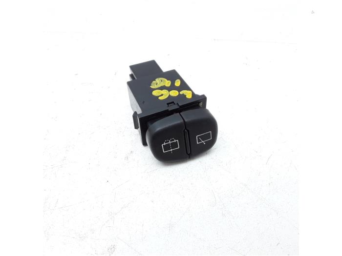 Używane Przelacznik Hyundai Accent II/Excel II/Pony 1.3i 12V Cena € 5,25 Procedura marży oferowane przez Japoto Parts B.V.