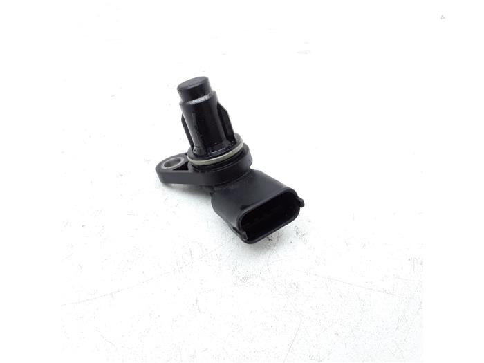 Begagnade Vevaxelsensor Kia Cee'd (EDB5) 1.4 CVVT 16V Pris € 18,11 Marginaltabell erbjuds av Japoto Parts B.V.