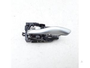Gebrauchte Türgriff 4-türig links vorne Toyota C-HR (X1,X5) 1.8 16V Hybrid Preis € 14,99 Margenregelung angeboten von Japoto Parts B.V.
