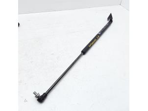 Used Rear gas strut, left Mitsubishi Space Star (A0) 1.0 12V Price € 15,11 Inclusive VAT offered by Japoto Parts B.V.