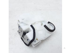 Used Front door lock mechanism 4-door, right Mitsubishi Space Star (A0) 1.0 12V Price € 42,29 Inclusive VAT offered by Japoto Parts B.V.