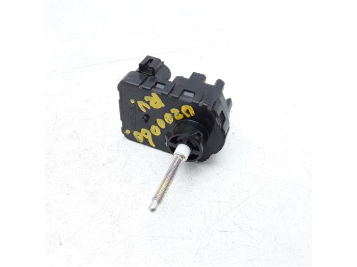 Używane Silnik reflektora Daihatsu Trevis 1.0 12V DVVT Cena € 10,45 Procedura marży oferowane przez Japoto Parts B.V.