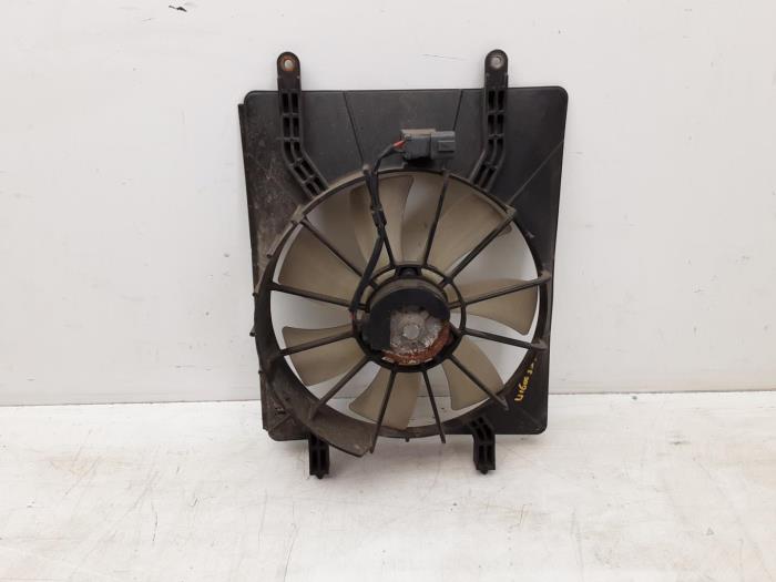 Używane Wentylator Honda Stream I (RN) 1.7 16V VTEC Cena € 20,99 Procedura marży oferowane przez Japoto Parts B.V.