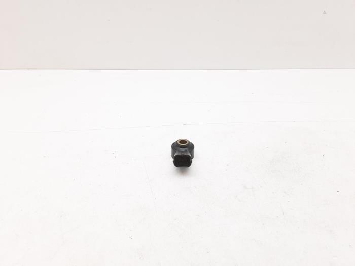 Sensor de golpeteo de un Toyota Yaris III (P13) 1.0 12V VVT-i 2015