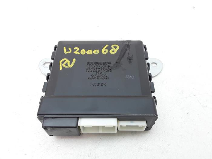 Used Computer, miscellaneous Lexus IS (E2) 250 2.5 V6 24V Price € 78,74 Margin scheme offered by Japoto Parts B.V.