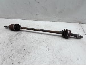 Used Drive shaft, rear left Nissan Qashqai (J10) 2.0 dCi 4x4 Price € 50,00 Margin scheme offered by Japoto Parts B.V.