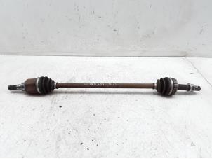 Used Drive shaft, rear right Nissan Qashqai (J10) 2.0 dCi 4x4 Price € 50,00 Margin scheme offered by Japoto Parts B.V.