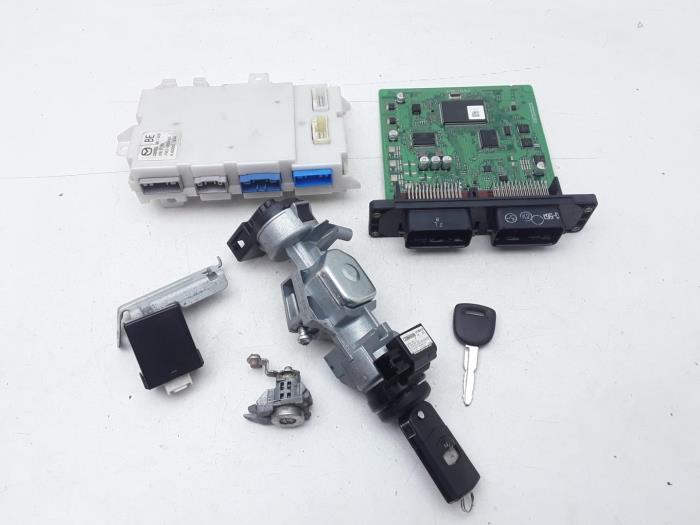 Used Ignition lock + computer Mazda 3 Sport (BL14/BLA4/BLB4) 1.6i MZR 16V Price € 78,70 Margin scheme offered by Japoto Parts B.V.