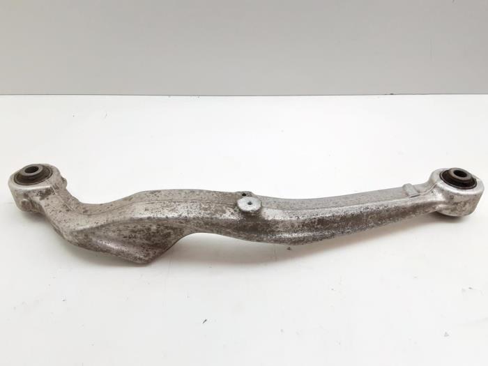 Rear upper wishbone, right from a Nissan Qashqai (J11) 1.6 dCi All Mode 4x4-i 2014