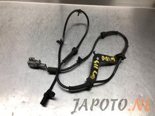 Usados Cable ABS Nissan Qashqai (J10) 1.6 16V Precio € 34,95 Norma de margen ofrecido por Japoto Parts B.V.