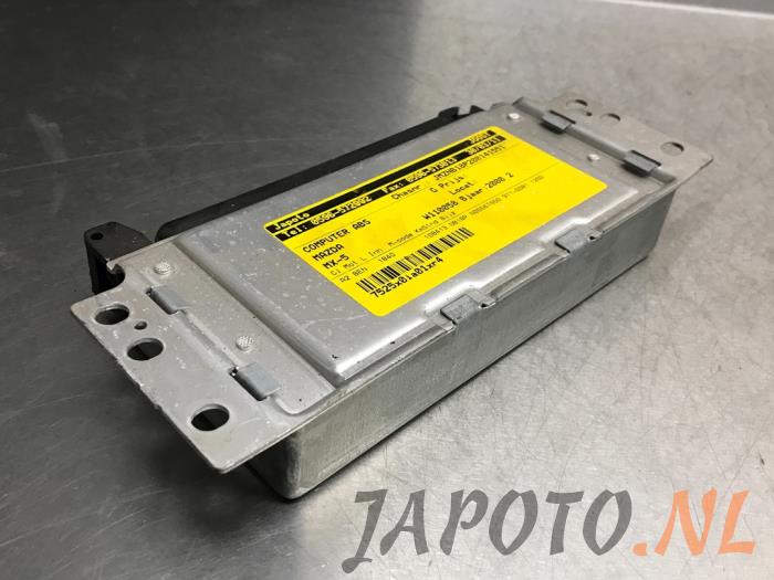 Używane Sterownik ABS Mazda MX-5 (NB18/35/8C) 1.8i 16V Cena € 36,70 Procedura marży oferowane przez Japoto Parts B.V.
