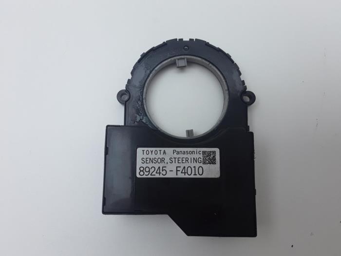 Begagnade Styrvinkelsensor Toyota C-HR (X1,X5) 1.8 16V Hybrid Pris € 88,87 Inklusive moms erbjuds av Japoto Parts B.V.