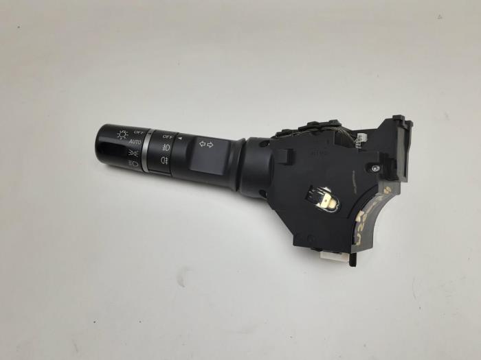 Używane Przelacznik swiatel Mazda 6 SportBreak (GH19/GHA9) 1.8i 16V Cena € 36,70 Procedura marży oferowane przez Japoto Parts B.V.