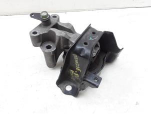 Used Engine mount Nissan Note (E12) 1.2 DIG-S 98 Price € 29,99 Margin scheme offered by Japoto Parts B.V.