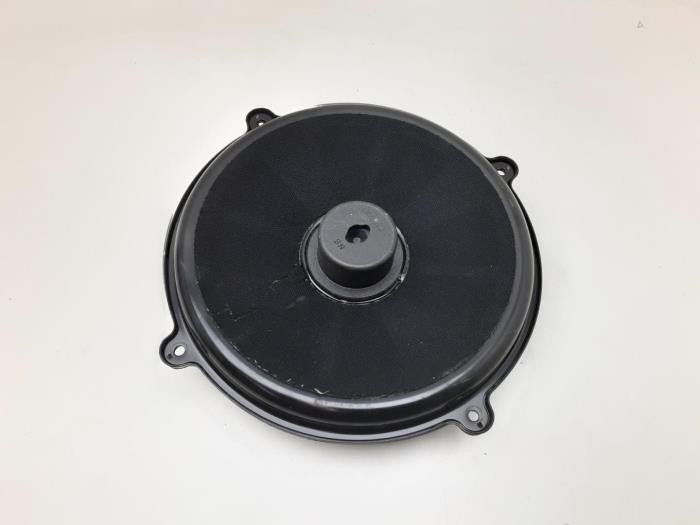 Używane Glosnik Mazda CX-7 2.3 MZR DISI Turbo 16V Cena € 20,99 Procedura marży oferowane przez Japoto Parts B.V.