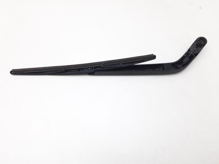 Rear wiper arm from a Daihatsu Sirion 2 (M3) 1.3 16V DVVT 2006