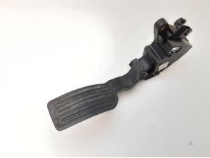Used Accelerator pedal Nissan Note (E12) 1.2 DIG-S 98 Price € 34,95 Margin scheme offered by Japoto Parts B.V.