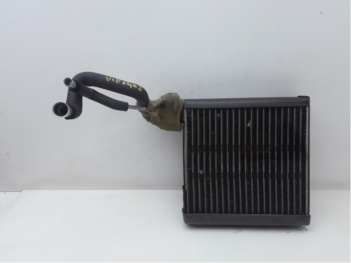 Air conditioning vaporiser from a Toyota Avensis Verso (M20) 2.0 D-4D 16V 2001