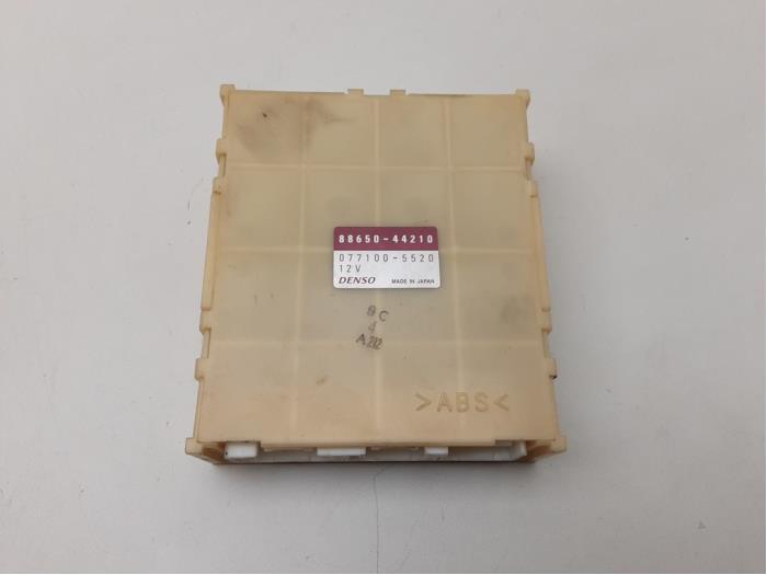 Used Computer, miscellaneous Toyota Avensis Verso (M20) 2.0 D-4D 16V Price € 78,74 Margin scheme offered by Japoto Parts B.V.