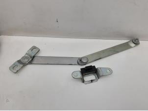 Used Tailgate hinge Isuzu D-Max (TFR/TFS) 2.5 D Twin Turbo 4x4 Price € 30,19 Inclusive VAT offered by Japoto Parts B.V.