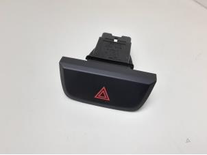 Used Panic lighting switch Isuzu D-Max (TFR/TFS) 2.5 D Twin Turbo 4x4 Price € 18,09 Inclusive VAT offered by Japoto Parts B.V.