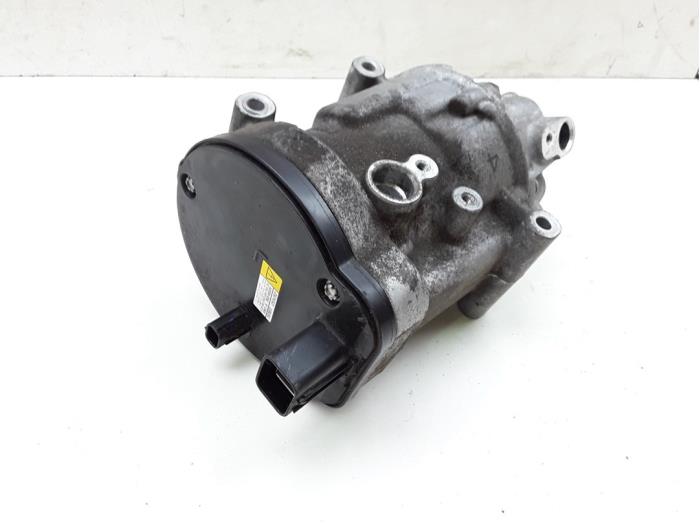 Gebrauchte Klimapumpe Toyota C-HR (X1,X5) 1.8 16V Hybrid Preis € 190,51 Mit Mehrwertsteuer angeboten von Japoto Parts B.V.