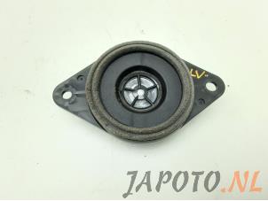 Używane Glosnik Toyota RAV4 (A5) 2.5 Hybrid 16V Cena € 19,95 Procedura marży oferowane przez Japoto Parts B.V.