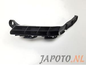 Usagé Support pare-chocs arrière gauche Toyota RAV4 (A5) 2.5 Hybrid 16V Prix € 14,99 Règlement à la marge proposé par Japoto Parts B.V.