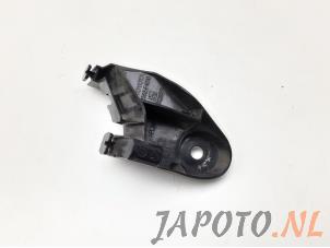 Used Rear bumper bracket, right Toyota C-HR (X1,X5) 1.8 16V Hybrid Price € 12,04 Inclusive VAT offered by Japoto Parts B.V.