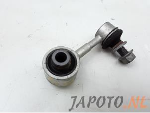 Używane Stabilizator tylny Toyota RAV4 (A5) 2.5 Hybrid 16V Cena € 29,99 Procedura marży oferowane przez Japoto Parts B.V.