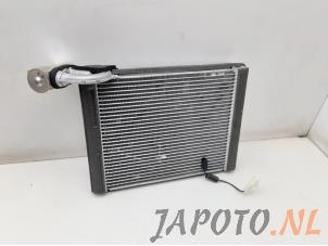 Używane Parownik klimatyzacji Toyota Yaris III (P13) 1.33 16V Dual VVT-I Cena € 49,99 Procedura marży oferowane przez Japoto Parts B.V.