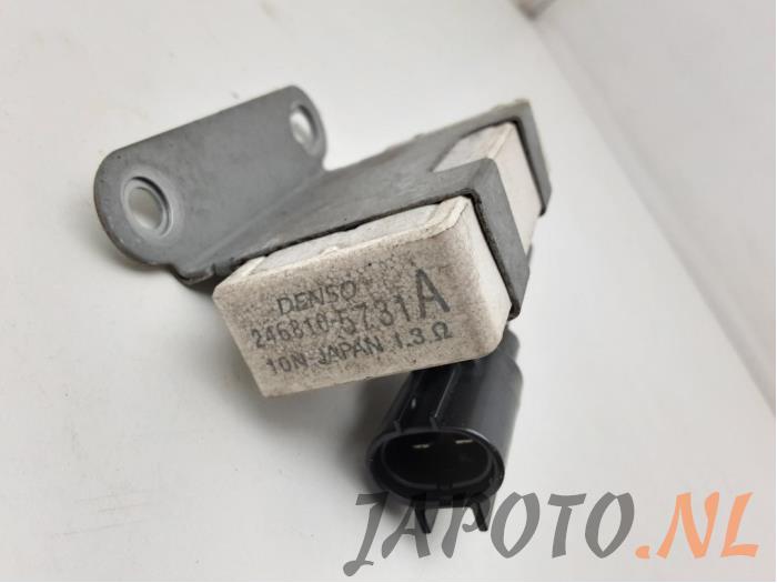 Cooling fan resistor from a Toyota Yaris III (P13) 1.33 16V Dual VVT-I 2012
