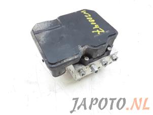 Używane Pompa ABS Suzuki Ignis (MF) 1.2 Dual Jet 16V Cena € 149,95 Procedura marży oferowane przez Japoto Parts B.V.