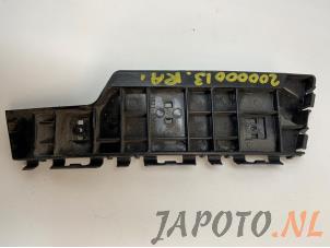 Usagé Support pare-chocs arrière droit Nissan Pixo (D31S) 1.0 12V Prix € 12,49 Règlement à la marge proposé par Japoto Parts B.V.