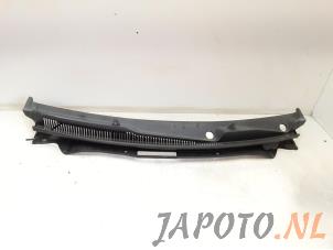 Used Cowl top grille Nissan Pixo (D31S) 1.0 12V Price € 24,99 Margin scheme offered by Japoto Parts B.V.