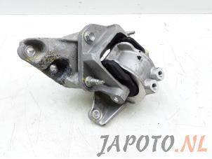 Używane Wspornik skrzyni biegów Suzuki Vitara (LY/MY) 1.6 16V VVT AllGrip Cena € 42,34 Z VAT oferowane przez Japoto Parts B.V.