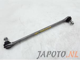 Used Front anti-roll bar Honda Civic (FK6/7/8/9) 1.0i VTEC Turbo 12V Price € 24,99 Margin scheme offered by Japoto Parts B.V.