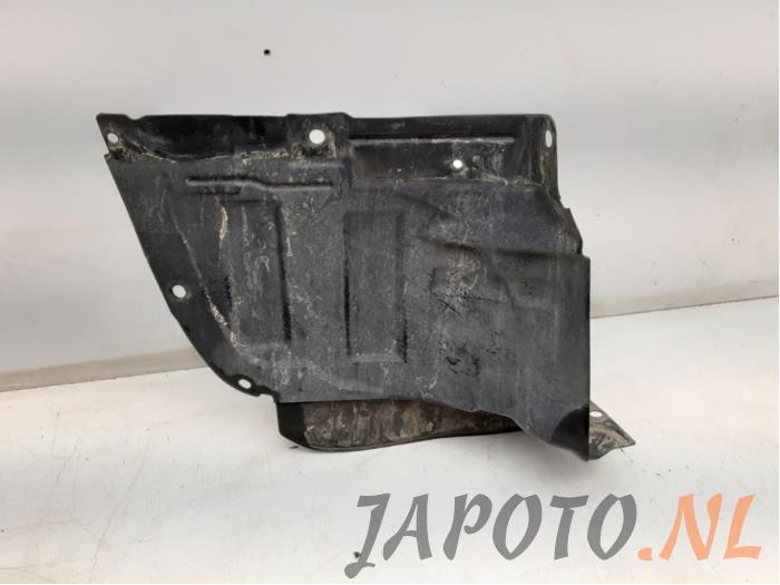 Usados Protector interno Mazda MX-5 (NC) 1.8i 16V Precio € 15,70 Norma de margen ofrecido por Japoto Parts B.V.