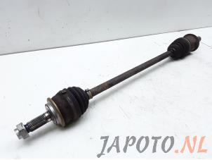 Usagé Arbre de transmission arrière droit Honda CR-V (RD6/7/8) 2.0i 16V VTEC Prix € 39,95 Règlement à la marge proposé par Japoto Parts B.V.