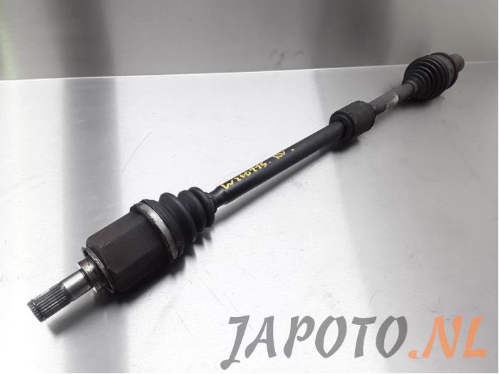Front drive shaft, right from a Kia Cee'd Sporty Wagon (EDF) 1.4 CVVT 16V 2011