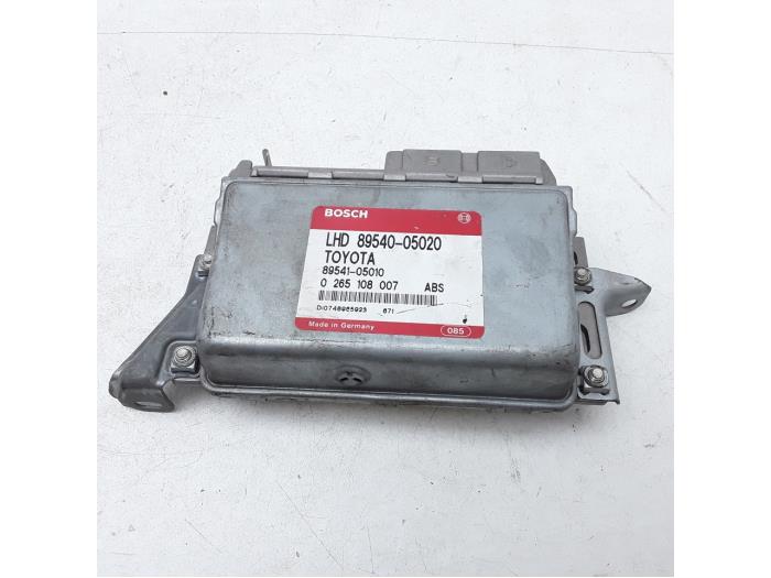 Usagé Ordinateur ABS Toyota Carina E (T19) 1.8i 16V Prix € 36,70 Règlement à la marge proposé par Japoto Parts B.V.
