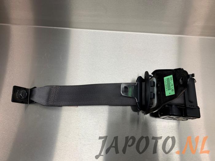 Rear seatbelt, right from a Daewoo Epica 2.5 24V 2008