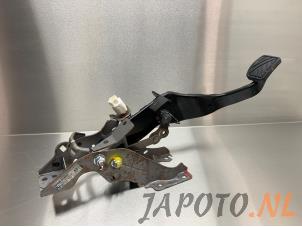 Usagé Pédale de frein Suzuki Vitara (LY/MY) 1.6 16V VVT AllGrip Prix € 48,34 Prix TTC proposé par Japoto Parts B.V.