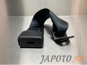 Used Rear seatbelt buckle, centre Suzuki Vitara (LY/MY) 1.6 16V VVT AllGrip Price € 29,95 Inclusive VAT offered by Japoto Parts B.V.
