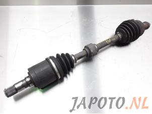 Usagé Arbre de transmission avant gauche Mazda 6 (GH12/GHA2) 2.0i 16V S-VT Prix € 59,95 Règlement à la marge proposé par Japoto Parts B.V.