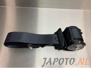 Usagé Ceinture de sécurité arrière gauche Nissan Qashqai (J11) 1.2 DIG-T 16V Prix € 39,95 Règlement à la marge proposé par Japoto Parts B.V.