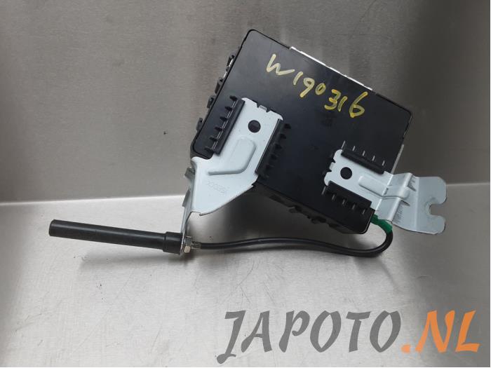 Used Body control computer Kia Cee'd Sportswagon (JDC5) 1.6 GDI 16V Price € 73,45 Margin scheme offered by Japoto Parts B.V.