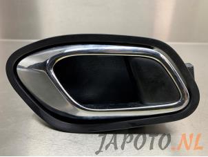 Used Front door handle 4-door, right Kia Cee'd Sportswagon (JDC5) 1.6 GDI 16V Price € 14,99 Margin scheme offered by Japoto Parts B.V.