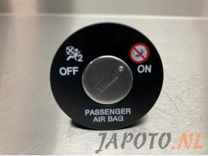 Usagé Verrouillage airbag Kia Cee'd Sportswagon (JDC5) 1.6 GDI 16V Prix € 8,95 Règlement à la marge proposé par Japoto Parts B.V.